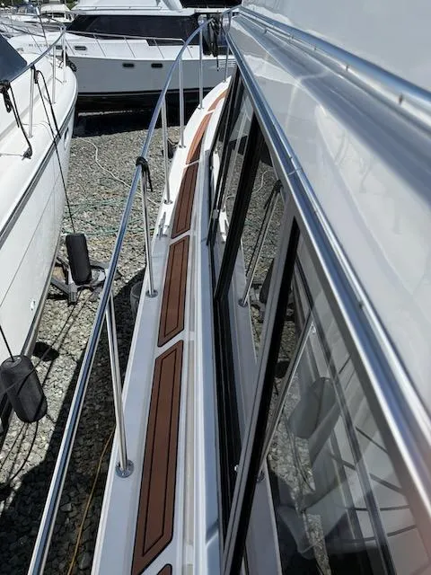 Slide: The Image of Bayliner 3288 Motoryacht 1990 - 55