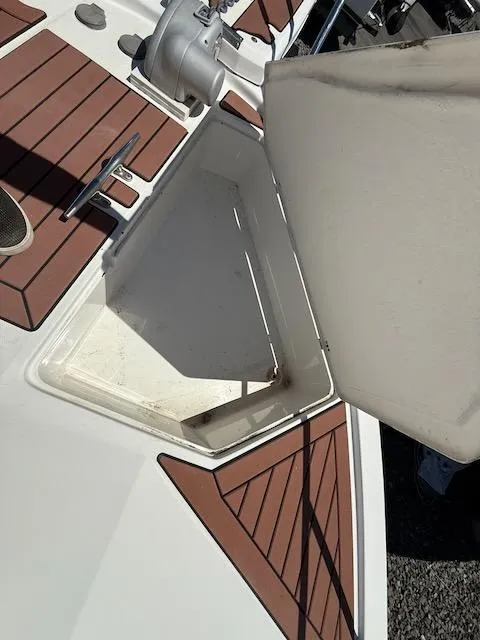 Slide: The Image of Bayliner 3288 Motoryacht 1990 - 58