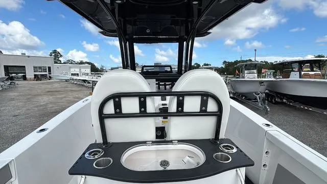 Slide: The Image of Sea Pro 262 CC 2025 - 15