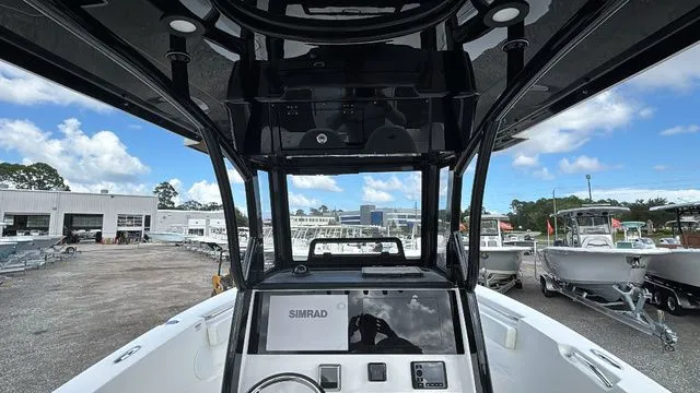 Slide: The Image of Sea Pro 262 CC 2025 - 17