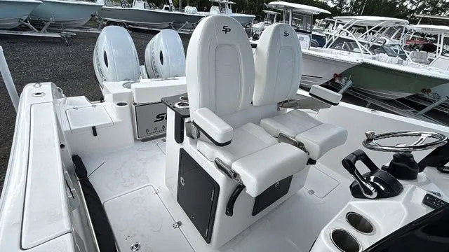 Slide: The Image of Sea Pro 262 CC 2025 - 25