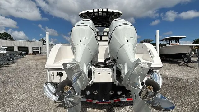 Slide: The Image of Sea Pro 262 CC 2025 - 6