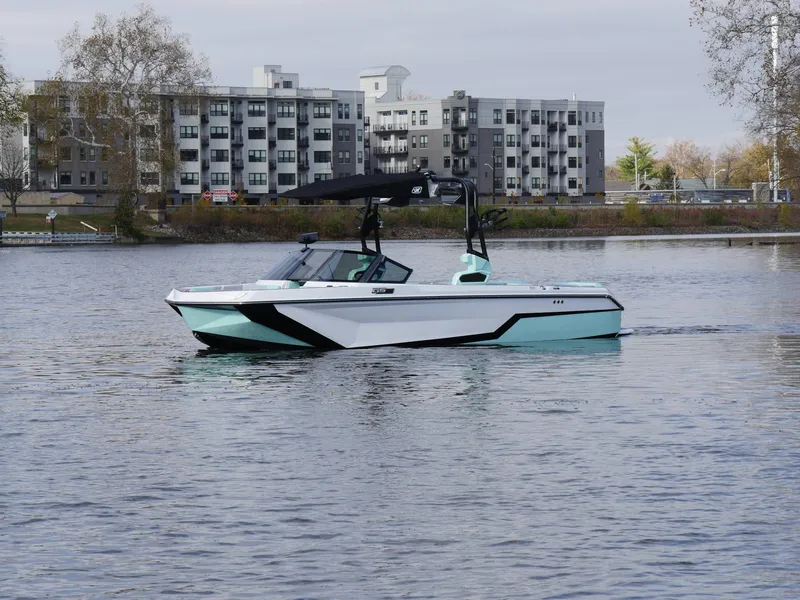 Slide: The Image of Nautique Super Air Nautique GS22 2025 - 21