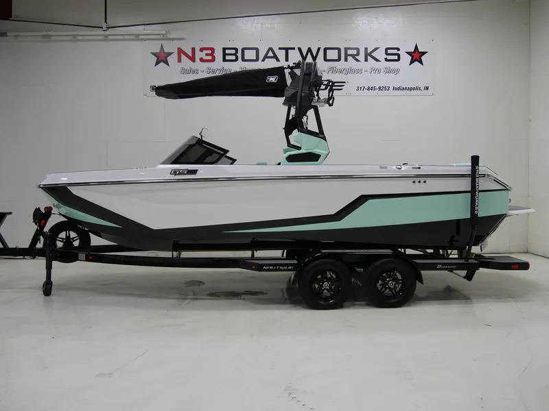 Slide: The Image of Nautique Super Air Nautique GS22 2025 - 4