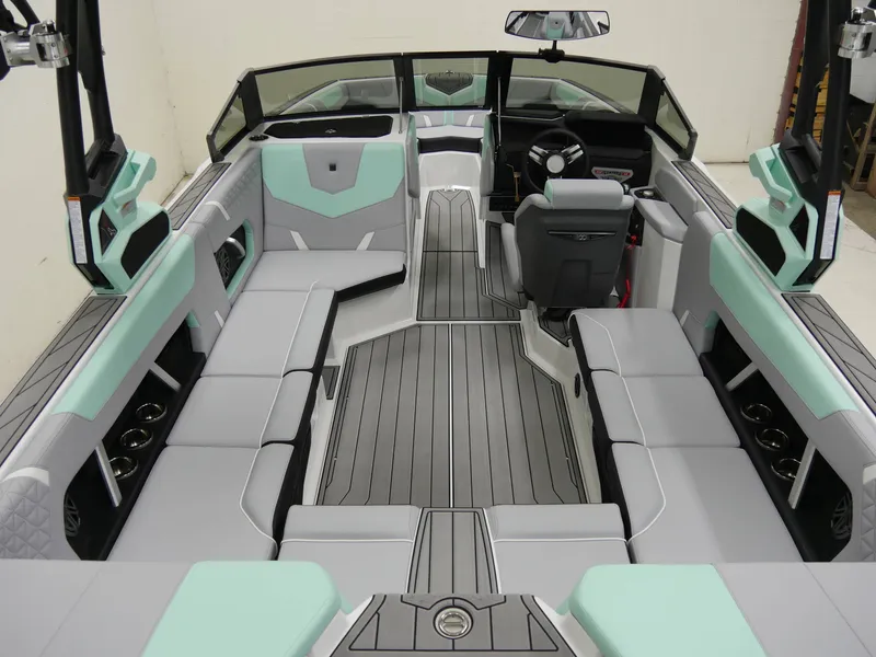 Slide: The Image of Nautique Super Air Nautique GS22 2025 - 7