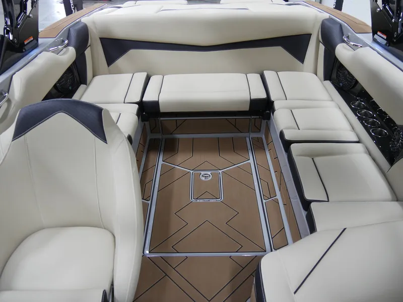 Slide: The Image of Supreme S220 2025 - 14