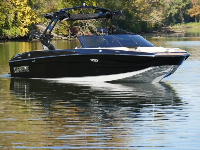 Slide: The Image of Supreme S220 2025 - 23