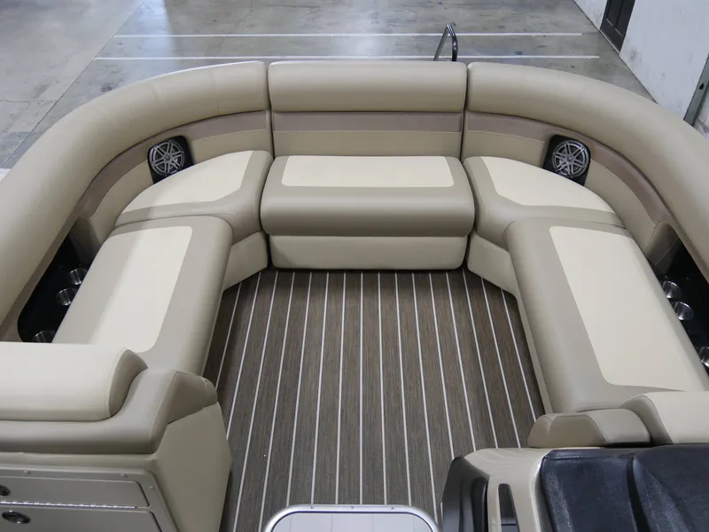 Slide: The Image of Premier 230 Sunsation RS 2025 - 14