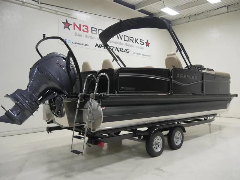 Slide: The Image of Premier 230 Sunsation RS 2025 - 3