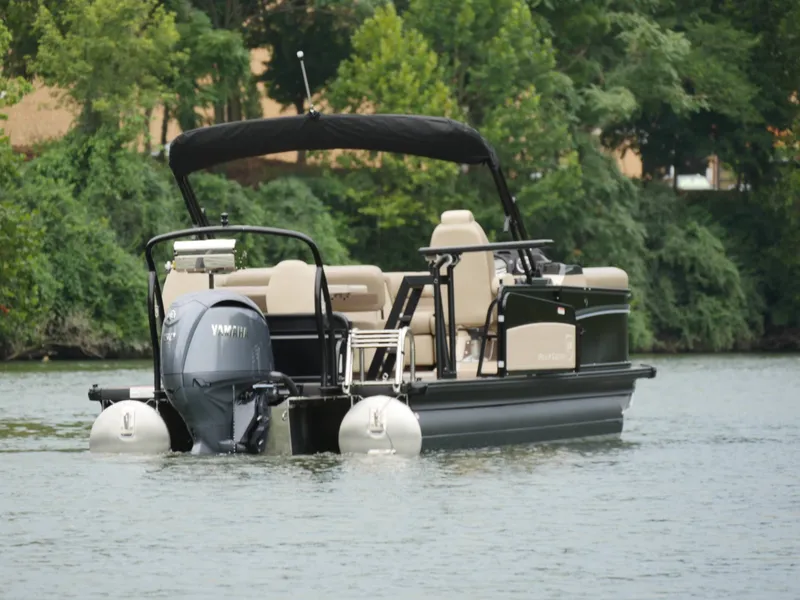 Slide: The Image of Premier 230 Sunsation RS 2025 - 32