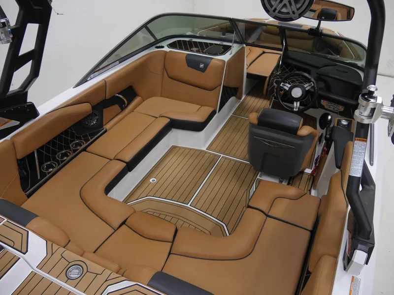 Slide: The Image of Nautique GS20 2019 - 10