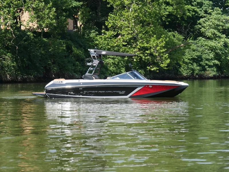 Slide: The Image of Nautique GS20 2019 - 19