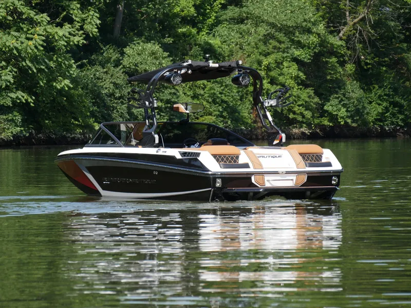 Slide: The Image of Nautique GS20 2019 - 22