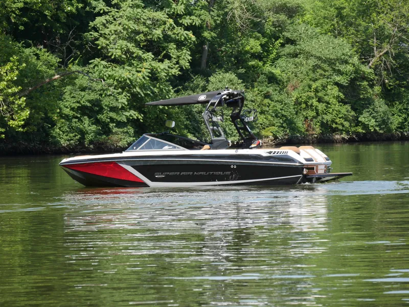 Slide: The Image of Nautique GS20 2019 - 24