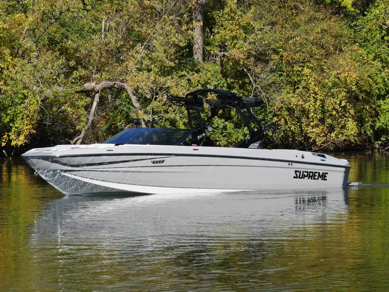 Slide: The Image of Supreme S240 2025 - 20