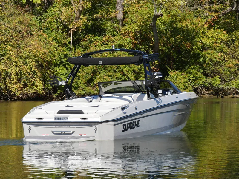 Slide: The Image of Supreme S240 2025 - 24