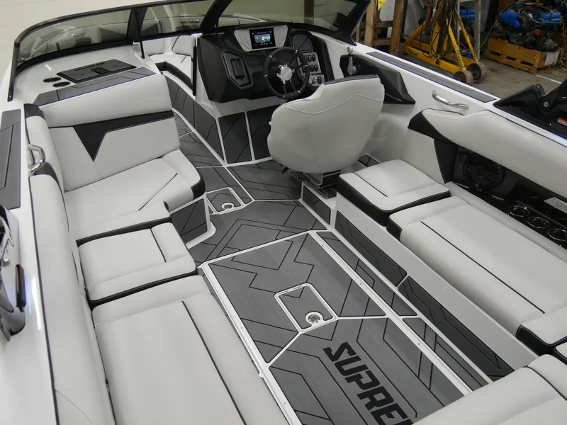 Slide: The Image of Supreme S240 2025 - 9