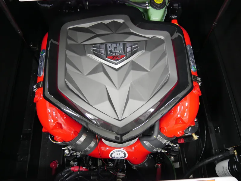 Slide: The Image of Nautique Super Air Nautique S21 2025 - 21