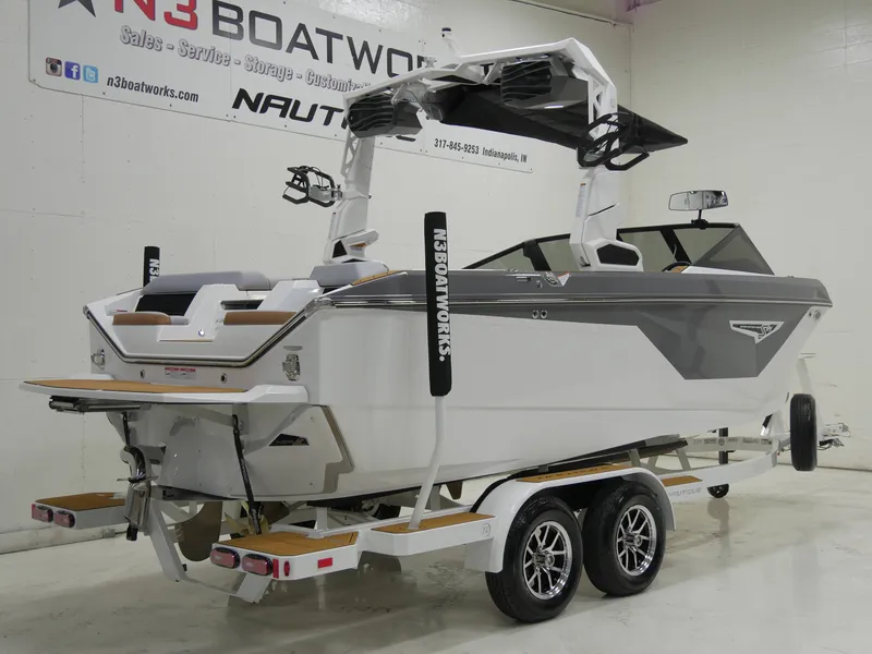 Slide: The Image of Nautique Super Air Nautique S21 2025 - 3