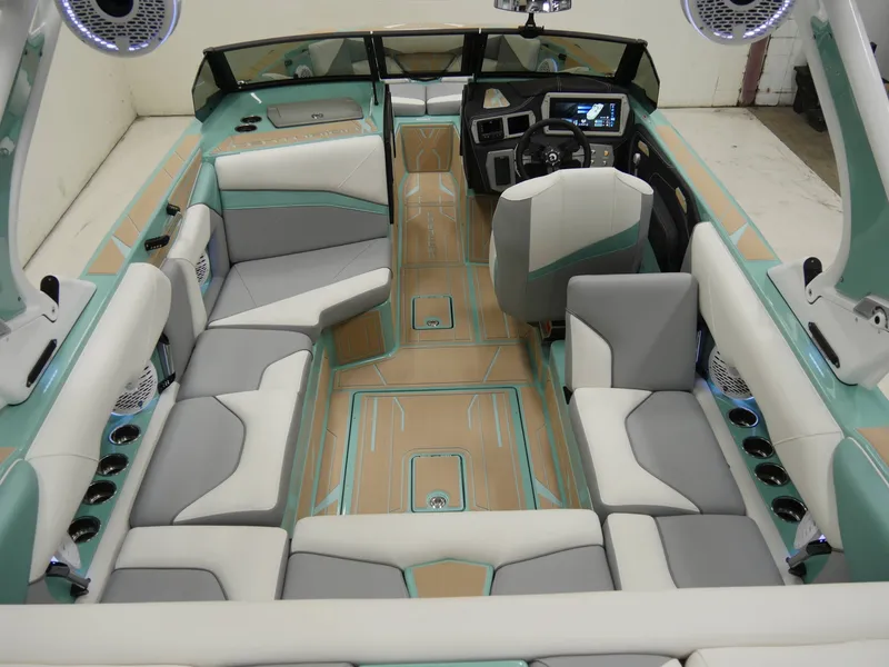 Slide: The Image of Centurion Nv233 2025 - 8