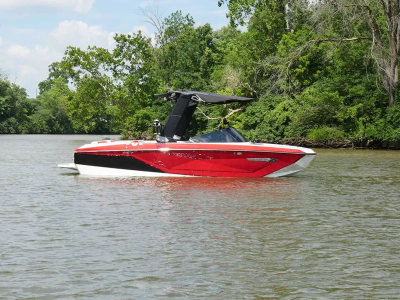 Slide: The Image of Nautique G23 2023 - 24