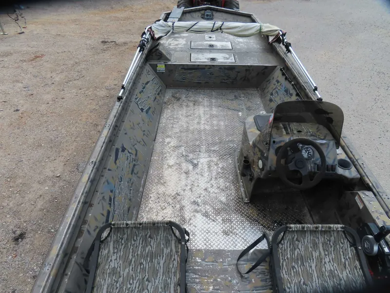 Slide: The Image of SeaArk RiverCat 2060 2016 - 12