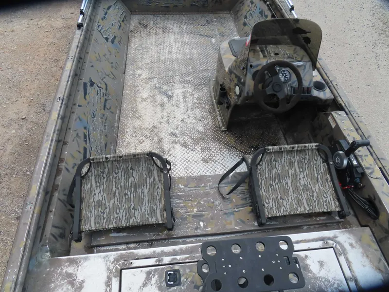 Slide: The Image of SeaArk RiverCat 2060 2016 - 13