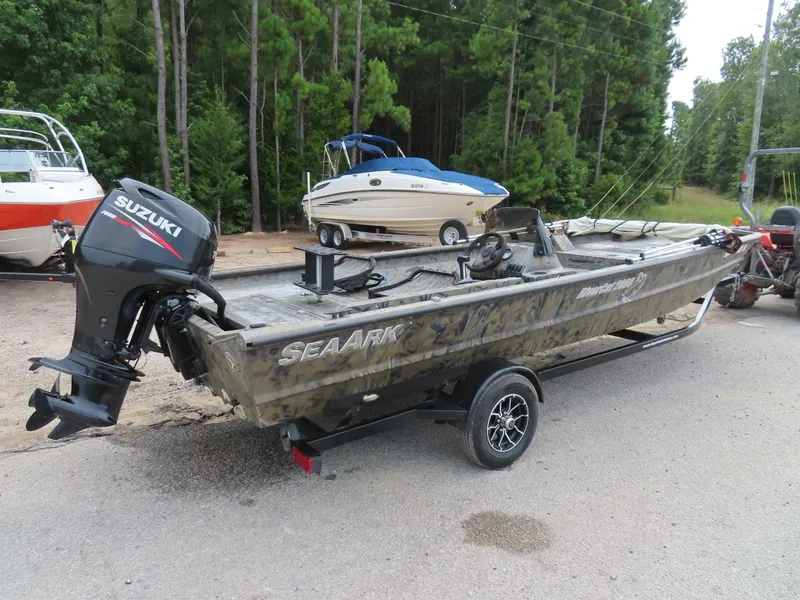 Slide: The Image of SeaArk RiverCat 2060 2016 - 3