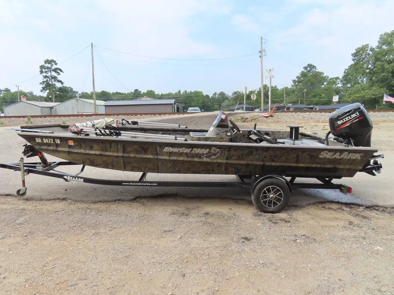 Slide: The Image of SeaArk RiverCat 2060 2016 - 6