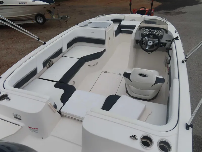 Slide: The Image of Chaparral 191 Suncoast 2018 - 12