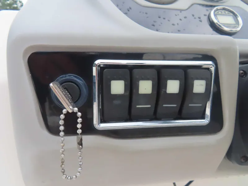 Slide: The Image of Chaparral 191 Suncoast 2018 - 19