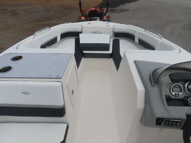 Slide: The Image of Chaparral 191 Suncoast 2018 - 21