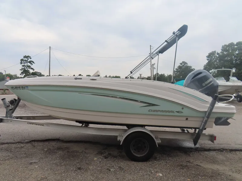 Slide: The Image of Chaparral 191 Suncoast 2018 - 9