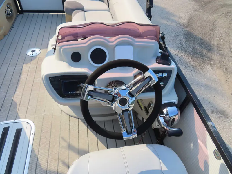 Slide: The Image of Avalon LSZ 2485 QL 2018 - 18