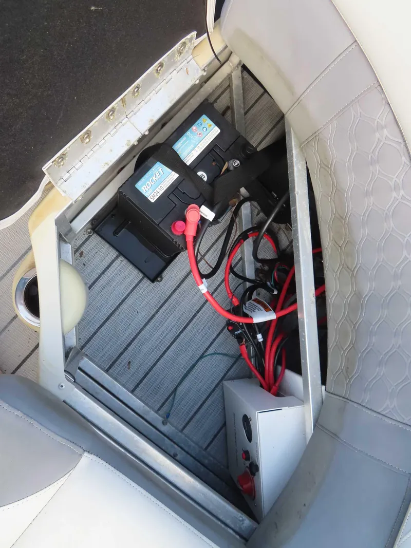 Slide: The Image of Avalon LSZ 2485 QL 2018 - 25