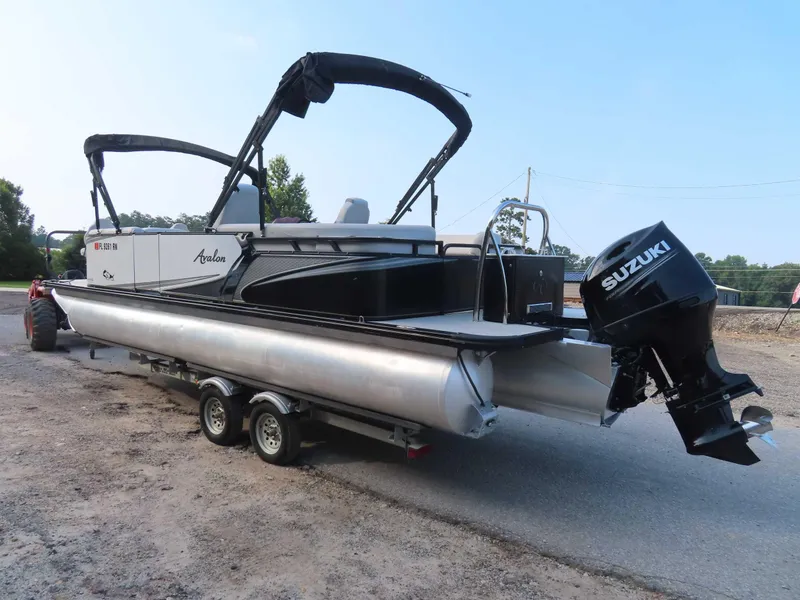 Slide: The Image of Avalon LSZ 2485 QL 2018 - 5