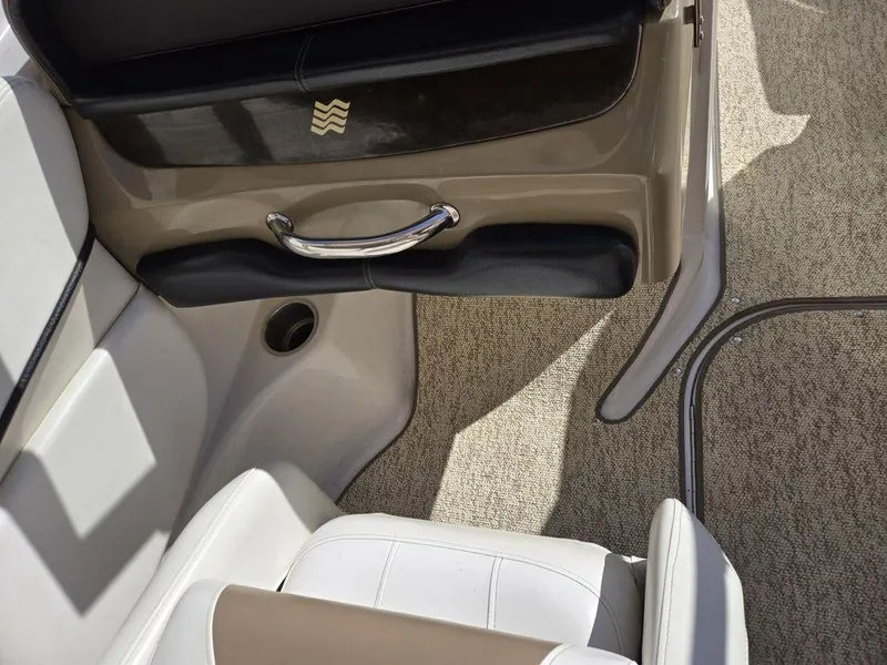 Slide: The Image of Four Winns 220 Horizon 2007 - 7