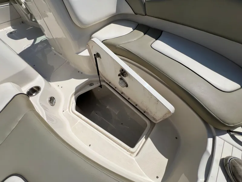 Slide: The Image of Sea Ray 220 Sundeck 2006 - 2