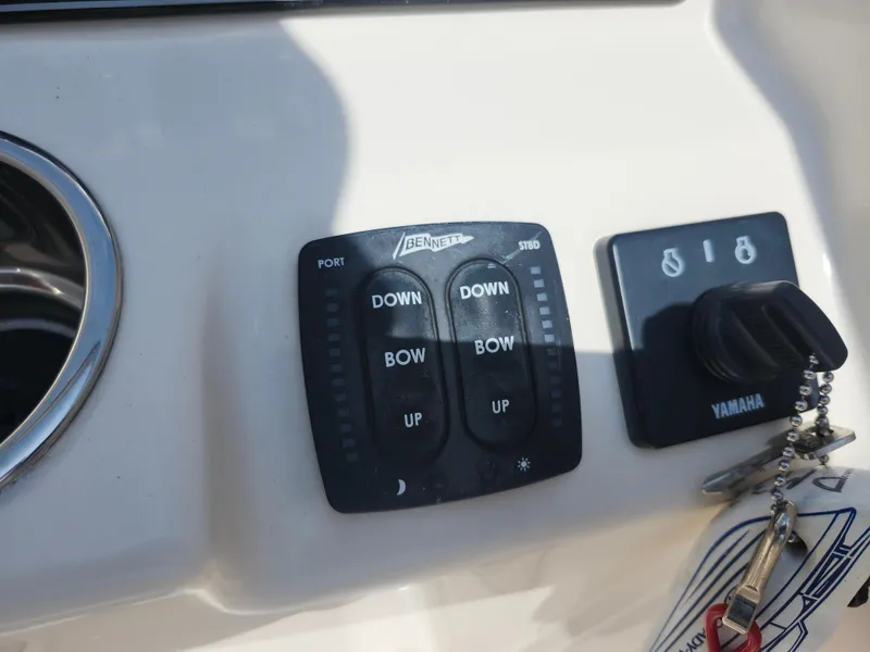Slide: The Image of Control panel of a 2018 Grady-White Freedom 215 boat with Yamaha ignition. - 17