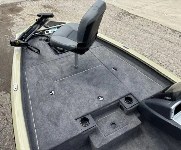 Slide: The Image of 2025 Tracker Pro Team 175 boat deck with seat and trolling motor. - 6