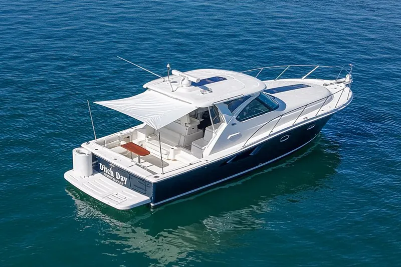 Slide: The Image of 2020-Tiara-Yachts-39-Open-12.jpg - 2