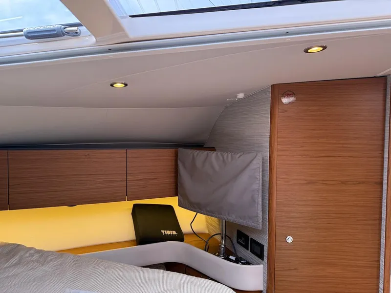 Slide: The Image of Tiara 39 Open 2020 - 47