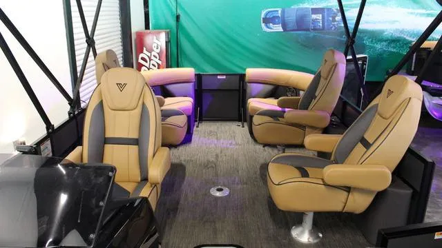 Slide: The Image of Viaggio By Misty Harbor X22Q Tri-Toon (27" Tubes) 2025 - 5