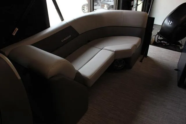 Slide: The Image of Viaggio By Misty Harbor V22U Tri-Toon 2025 - 5