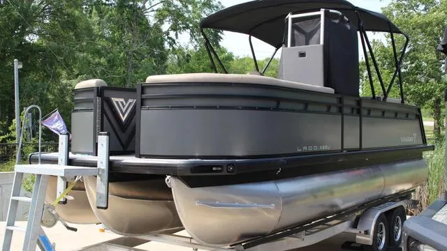 Slide: The Image of Viaggio x22u 2025 - 10