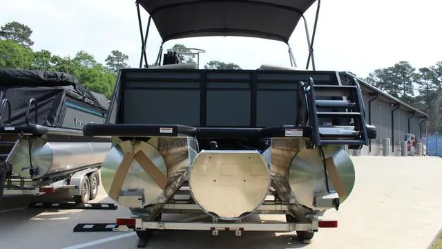 Slide: The Image of Viaggio x22u 2025 - 13