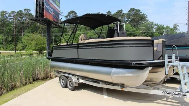 Slide: The Image of Viaggio x22u 2025 - 2