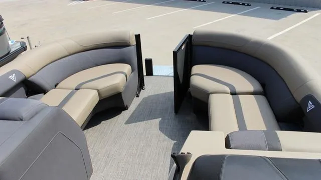 Slide: The Image of Viaggio x22u 2025 - 5