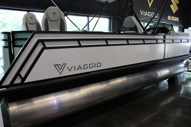 The Image of Viaggio By Misty Harbor X22R Tri-Toon (27" Tubes) 2025 - 1