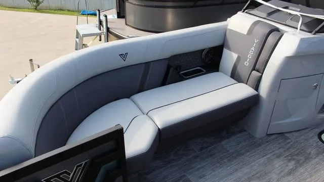 Slide: The Image of Viaggio By Misty Harbor Z22U Premium Tri-Toon (27" Tubes) 2025 - 12